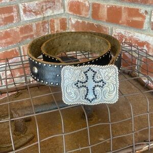 Enmon Women's Leather Studded Embellished Cross Western Belt/Buckle size…